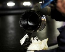 Трамп проти Китаю: нафтовий ринок лихоманить від нових цін