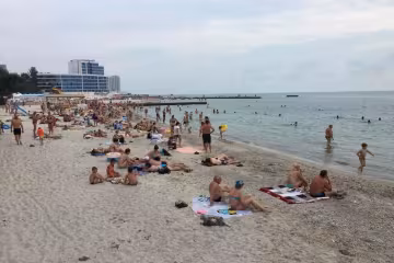 Побережье Азовского моря "оккупировали", бежать некуда: кадры вторжения