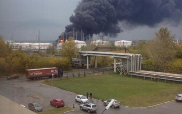 У Росії вибухнув завод Лукойл, є жертви