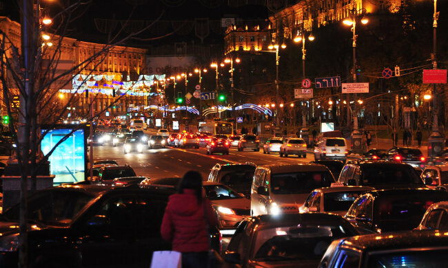 "Мільйони на понти": в мережі прокоментували дорогезні світлофори в центрі Києва