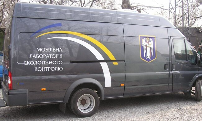 В центре Киева обнаружили подозрительные колбы со смертельно опасным веществом