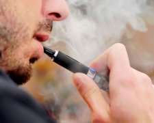 Куріння електронних сигарет призводить до небезпечних наслідків
