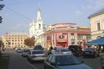 Будете руки заламывать? Спор киевлянки с копами перерос в потасовку