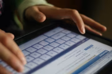 С "ВКонтакте" удалят песни некоторых российских исполнителей