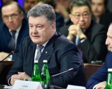 Главное за ночь: встреча у Порошенко и поездка Тиллерсона в РФ