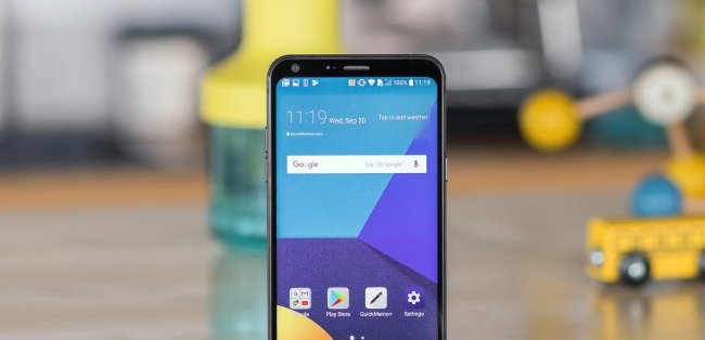 LG Q9: "живые" снимки смартфона слили в сеть