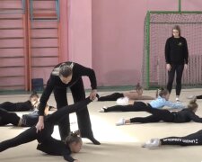 Художественная гимнастика: фото скрин Ютуб