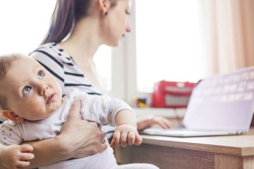 Кидай дитину – дуй на роботу: нова ініціатива депутатів підтвердила їх діагноз