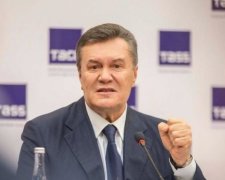 Защита Януковича просит перевести дело о госизмене в "обычный режим"