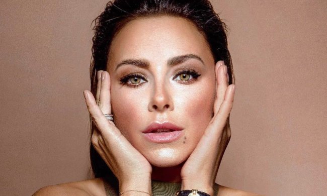 "В очах все видно": напівоголена Ані Лорак поплакалася фанатам в Instagram