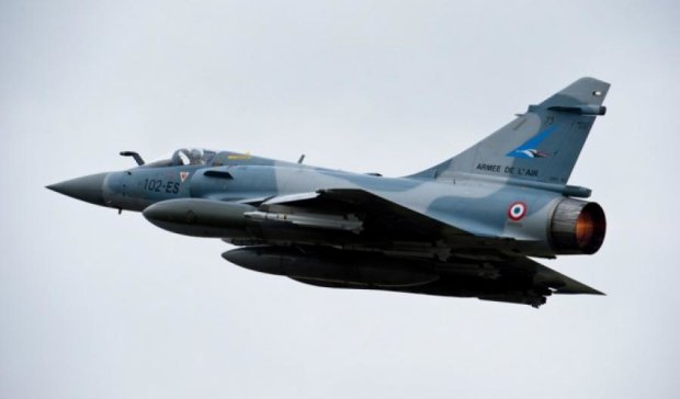 Літаки ВПС Франції почали польоти над Сирією