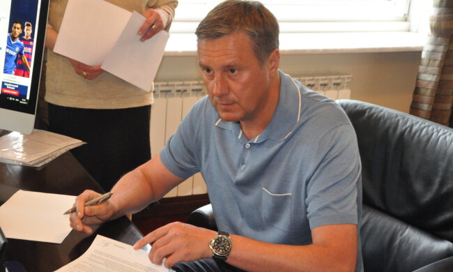 Після звільнення з "Динамо" Хацкевичу дали жорстку оцінку: "Самогубець та кінч*ний ід*от"
