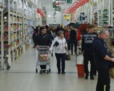 Як чорт ладану: росіяни бояться торкатися нових купюр