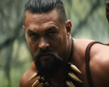 Джейсон Момоа, кадр из сериала “Chief of War”/ "Вождь войны"