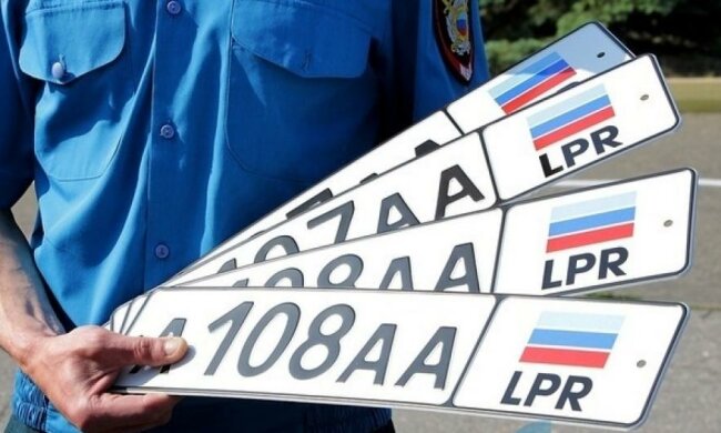 Водіям "ЛНР" видали номера неіснуючої республіки