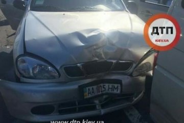 ДТП під Києвом: пасажирка черепом вибила лобове скло
