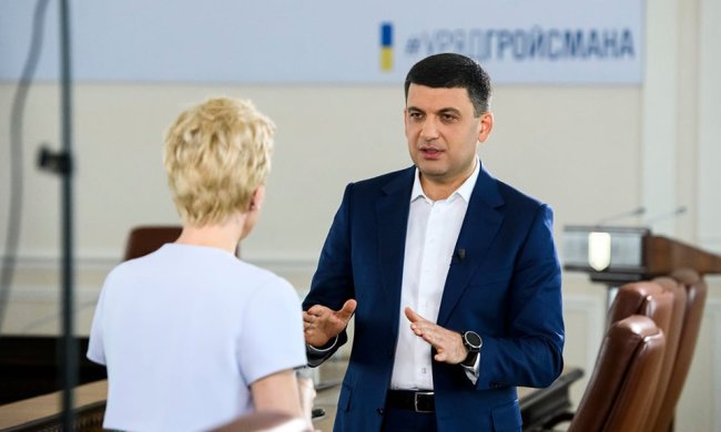 Гройсман опозорился на всю Украину постом о пленных моряках: "Как Гаагский трибунал поживает?"