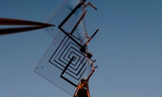 DARPA створює дрон, який буде розчинятися в повітрі