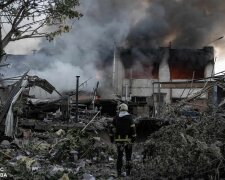 Разрушенная амбулатория №5 в Голосеевском районе Киева после атаки РФ