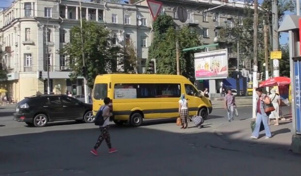 маршрутка / скриншот из видео
