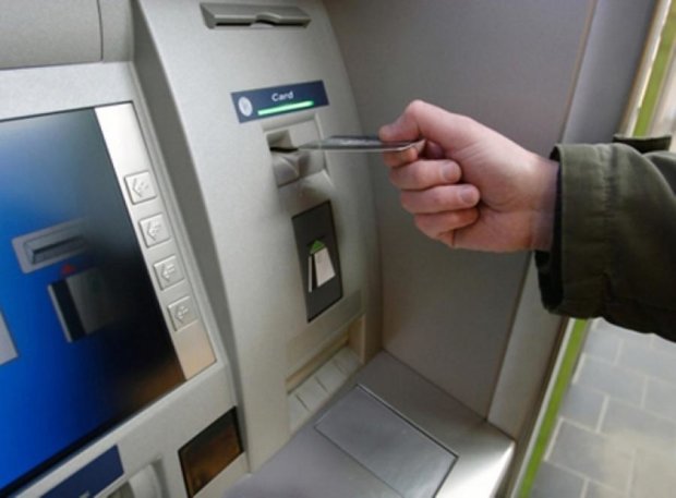 Кількість шахрайств із банкоматами зросла в 10 разів 