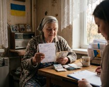пенсія виплати пенсіонер гривні