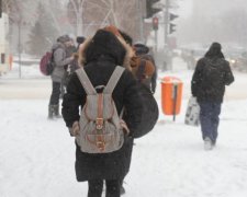 Від холоду зводить пальці: українська школа перетворилась на концтабір