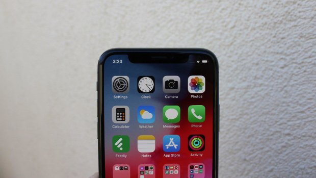 Халатность Apple оставила владельцев iPhone без интернета