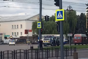 В Луцке в захваченном психом автобусе слышны выстрелы, введен оперативный план "Заложник" - молится вся Украина