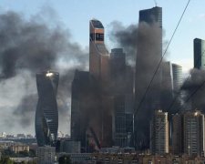 Небоскреб вспыхнул в Москве: первые кадры