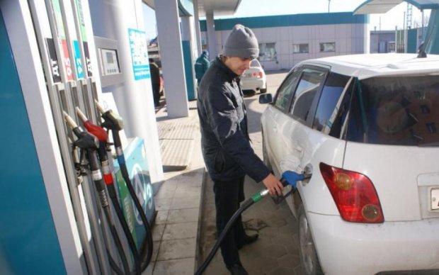 Где дороже: эксперты сравнили стоимость топлива в Украине и Европе