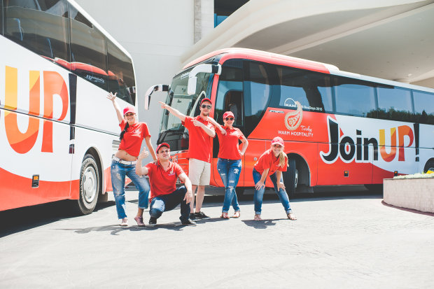 Не туристами єдиними: компанія JoinUp "надула" цілу країну