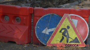 Дорожні роботи на вулиці Заболотного в Одесі