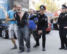 Деканоїдзе зробить з поліцейських "священних корів"