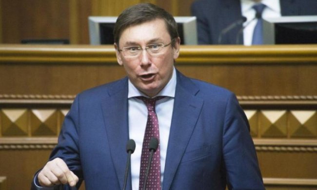 Засудження прикордонника: Луценко та Матіос поскандалили із журналісткою