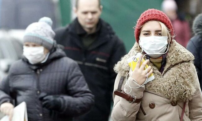 Українці збожеволіли через китайський коронавірус, а дефіцит масок - лише початок