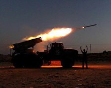 У мережі з'явилося нове відео запуску ракет Граду з житлових кварталів Донецька