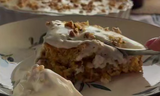 Морквяний пиріг, кадр з відео