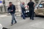 У Дніпрі старенький "Жигуль" протаранив елітний Bentley - дуже боляче, особливо водієві копійки