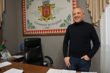 Мер Клічук поставить чернівчан на лижі: щоб не шастали по під'їздах