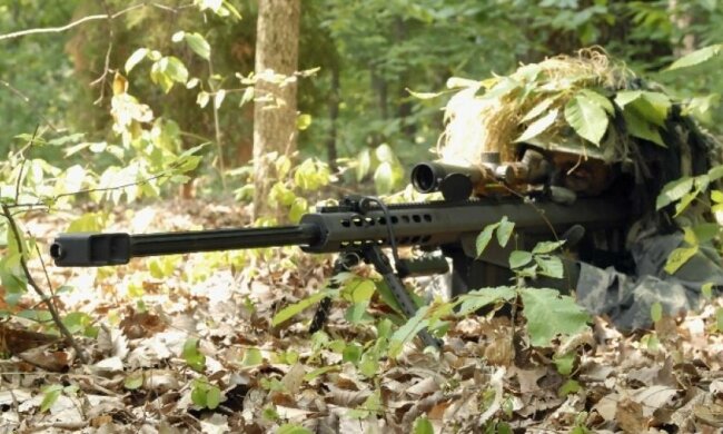 Вражеский снайпер обстрелял пункт пропуска в Станице Луганской