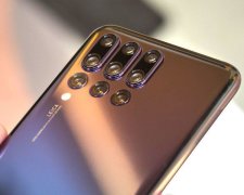 Huawei Pro P30 получит 4 камеры и огромный дисплей: фото