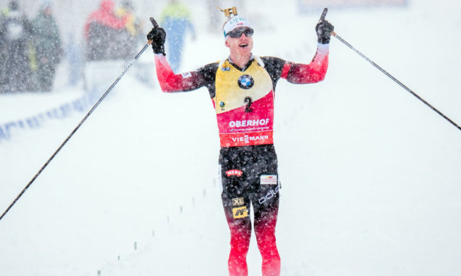 Норвезький біатлоніст Бо з трьома промахами виграв персьют в Оберхофі