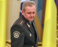 Муженко змінив порядок виплат зарплат в армії