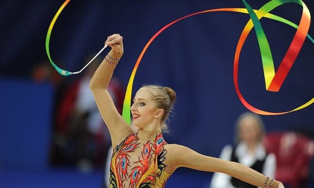 Чемпіонка світу з гімнастики здивувала незвичайним шпагатом: фото