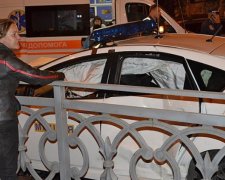В Ровно микроавтобус врезался в милицейское авто, есть пострадавшие (фото)