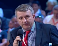 Романенко відкрив очі Зеленському на референдум: "А порадитися з народом?"