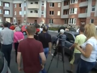 жители, скриншот из видео