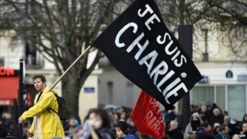 Charlie Hebdo перерахує €4 млн родинам жертв терактів в Парижі 