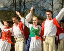 Хорошо встретили: поляки устроили российским туристам "теплый" прием